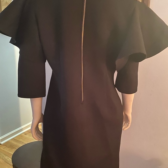 Dress - Picture 6 of 11